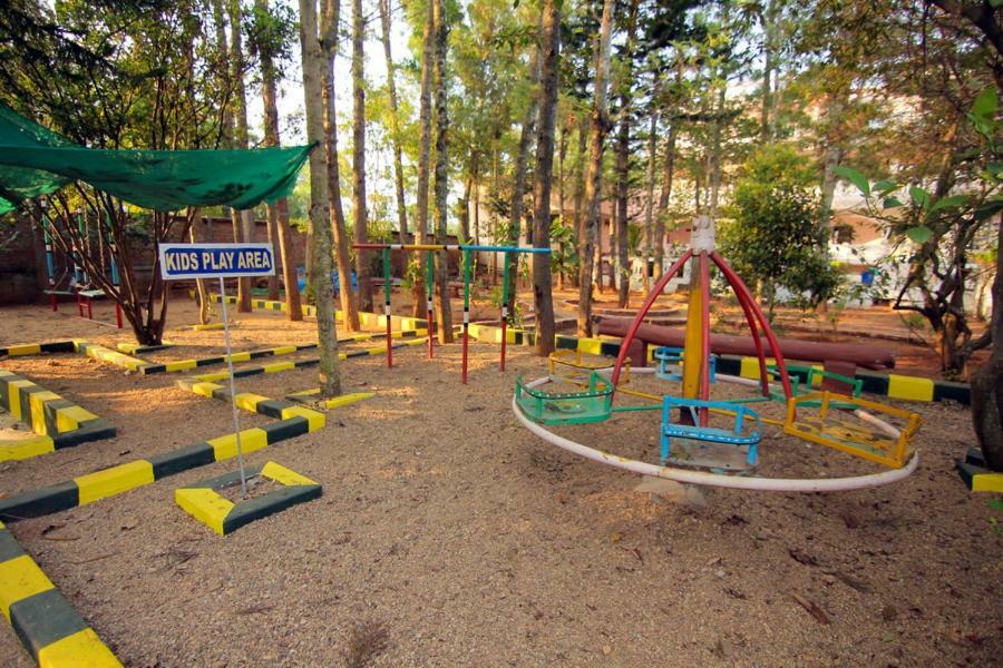 Jains Royal Palace Resorts Yelagiri Exterior foto